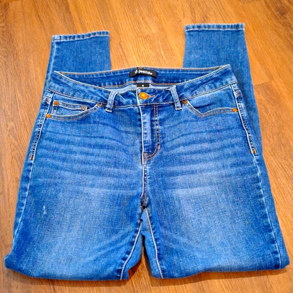 D.Jeans